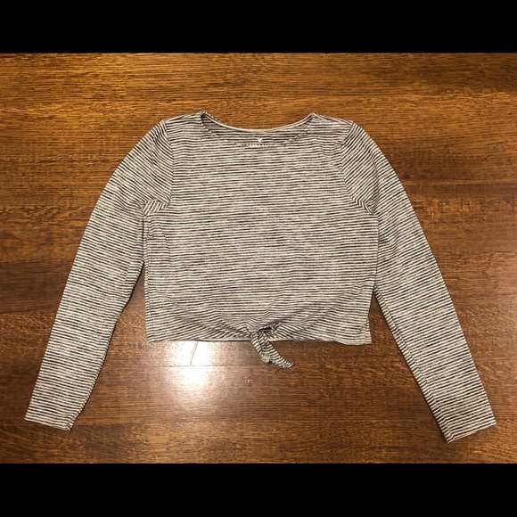 American Eagle black and white striped - Picture 1 of 2